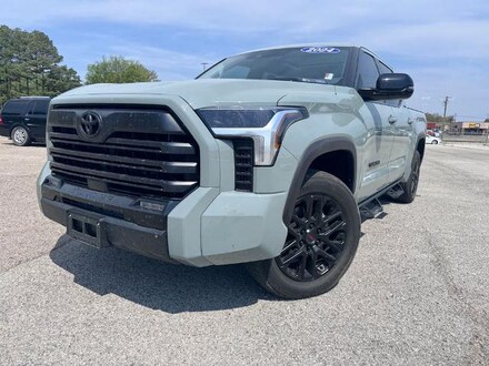 2024 Toyota Tundra Limited CREW CAB SHORT BED TRUCK