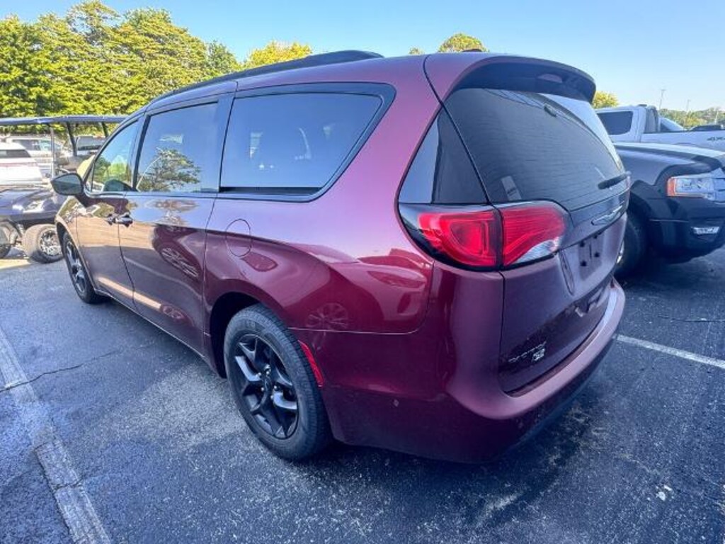 Used 2019 Chrysler Pacifica Touring L Plus Passenger Van