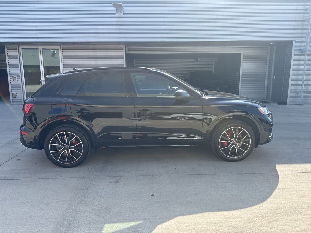 2025 Audi SQ5 Premium Plus photo 4