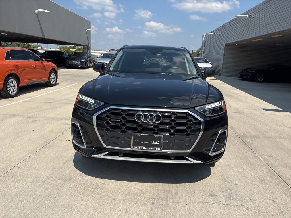 2025 Audi Q5 45 S line Premium Plus photo 2