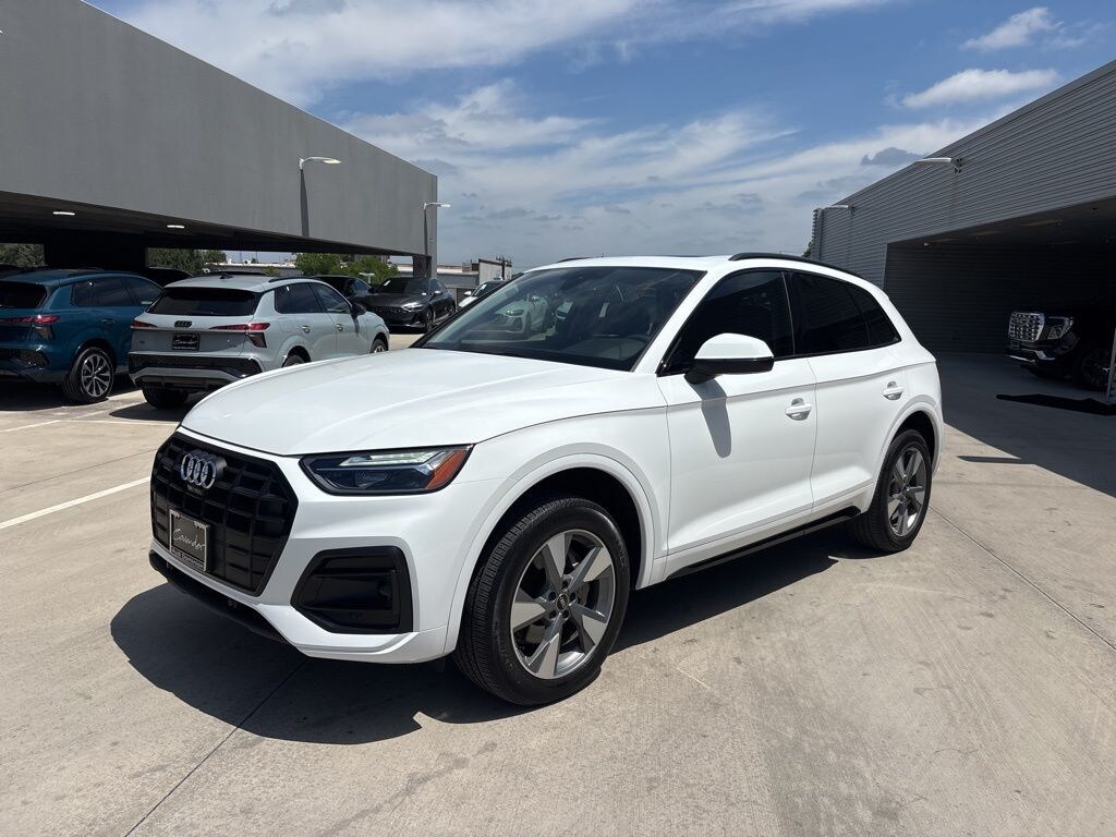 Used 2024 Audi Q5 40 Premium Plus quattro SUV