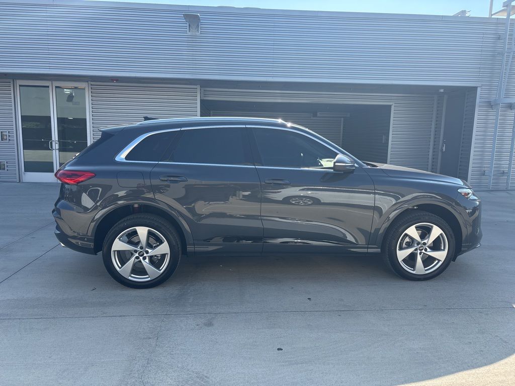 2025 Audi Q5 2.0T Premium Plus photo 4