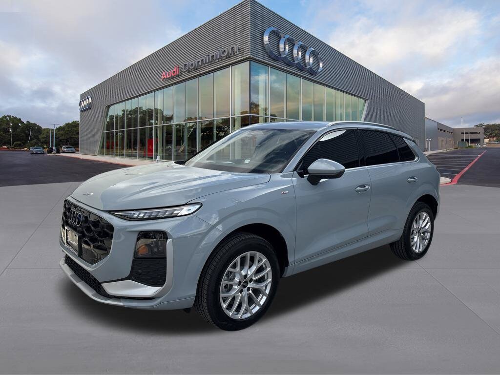 Arrow Gray Pearl Effect 2026 Audi Q3 SUV / Crossover All-Wheel Drive 7-Speed Automatic