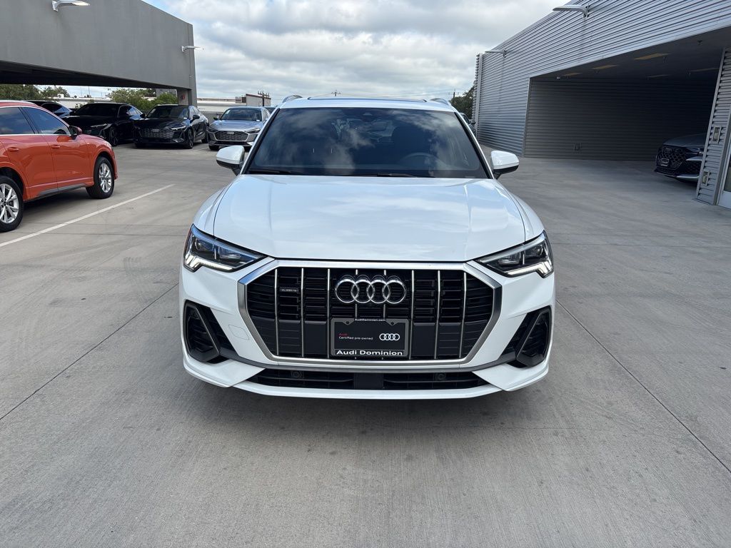 2025 Audi Q3 S line Premium Plus photo 2