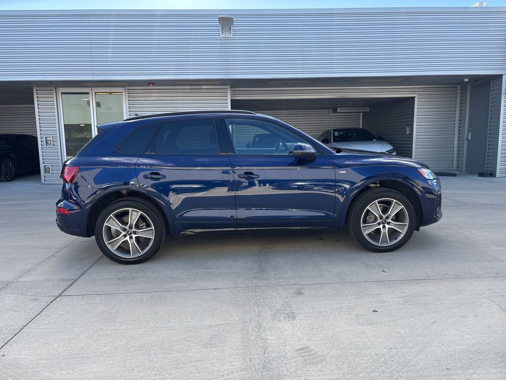 2025 Audi Q5 45 S line Premium Plus photo 4