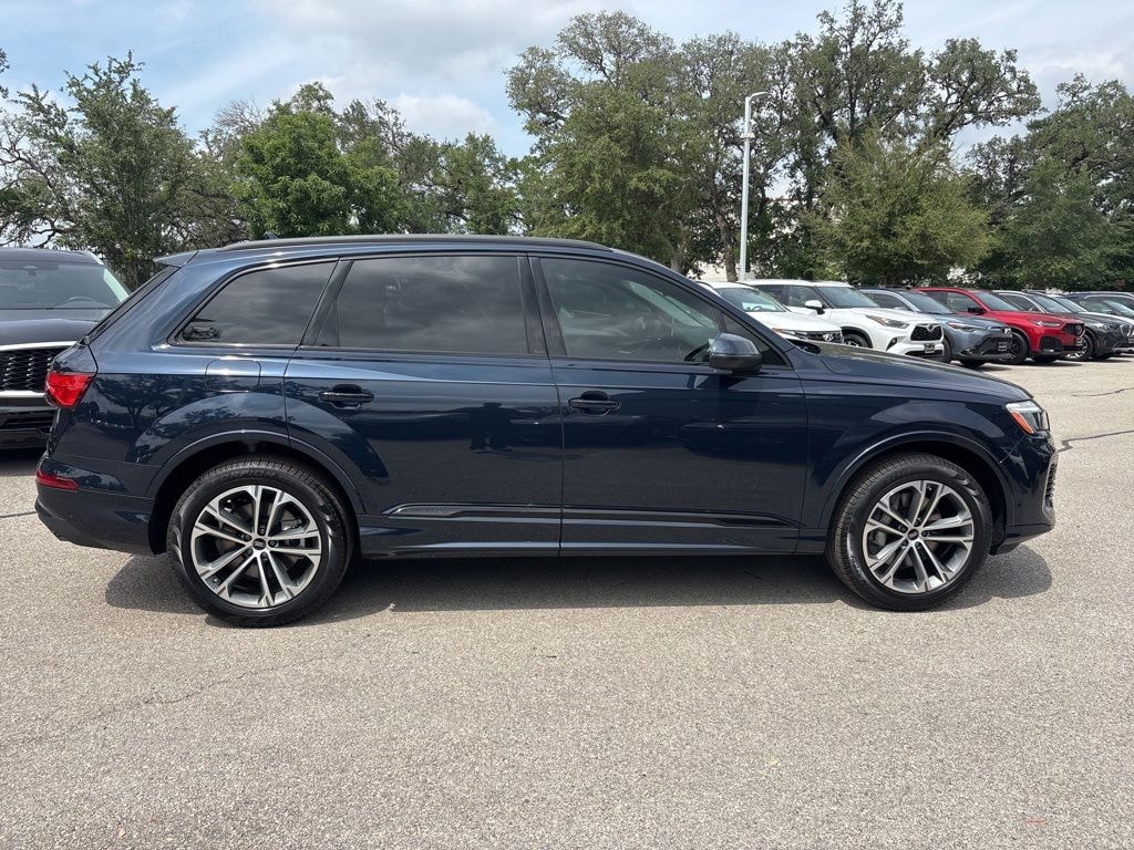 New 2026 Audi Q7 45 Premium Plus SUV