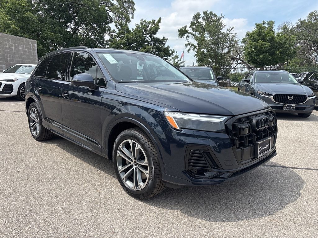 New 2026 Audi Q7 45 Premium Plus SUV