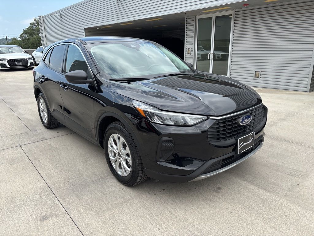 2024 Ford Escape Active photo 3