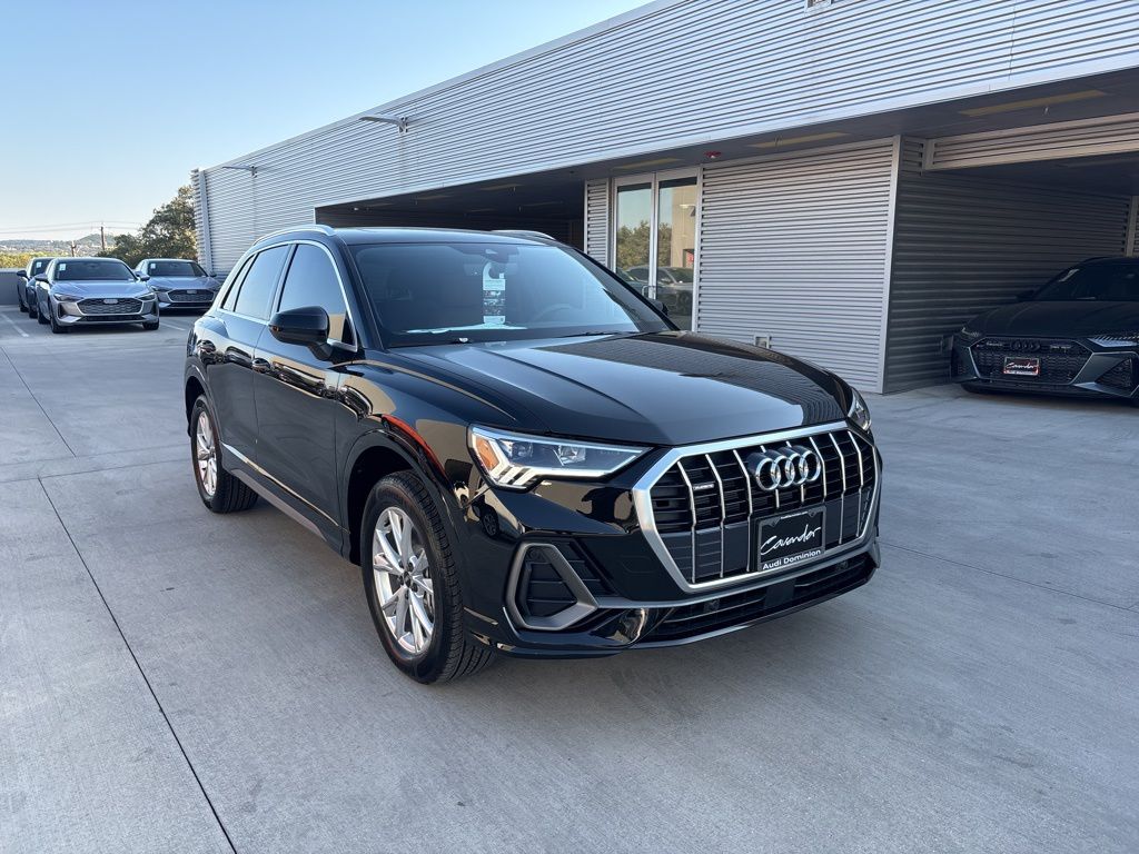 2025 Audi Q3 45 TFSI S line Premium photo 2