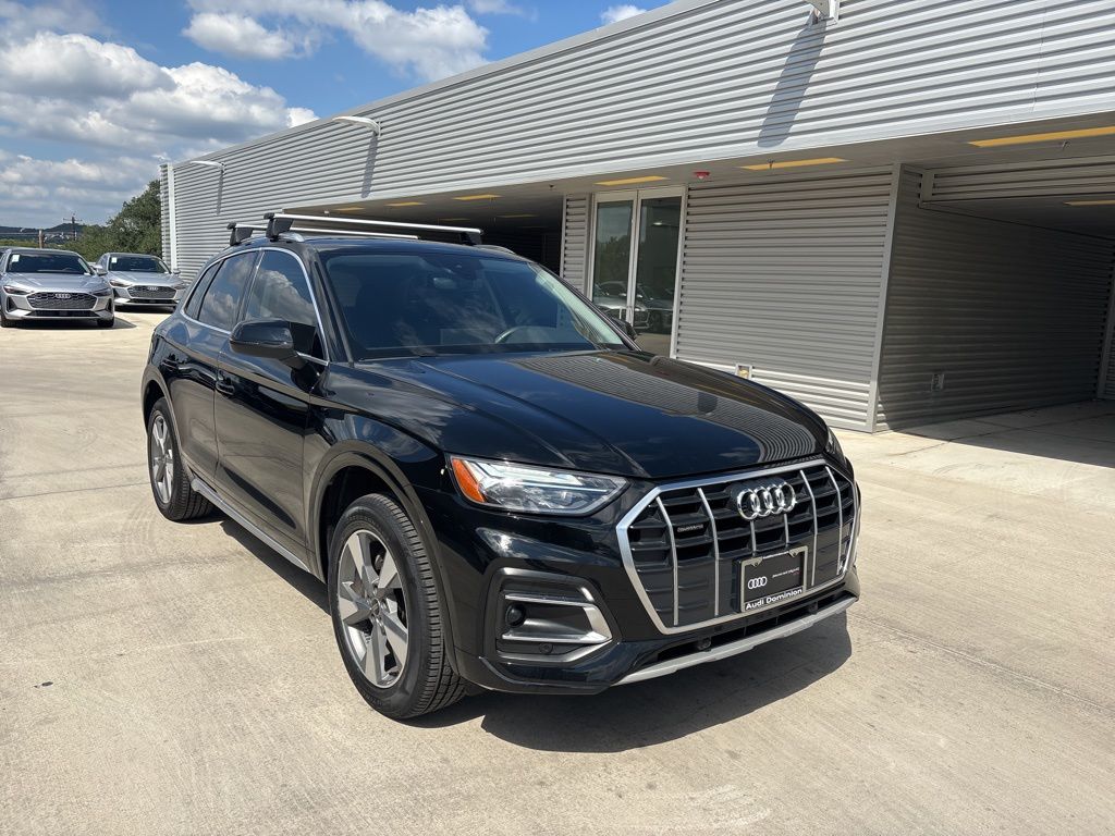 2024 Audi Q5 40 Premium Plus photo 2