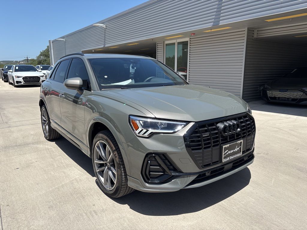 2025 Audi Q3 45 TFSI S line Premium photo 3