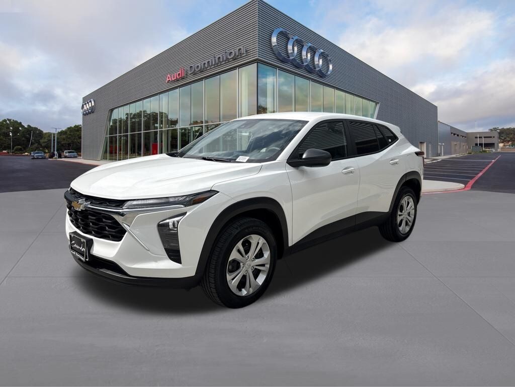 Used 2025 Chevrolet Trax LS SUV