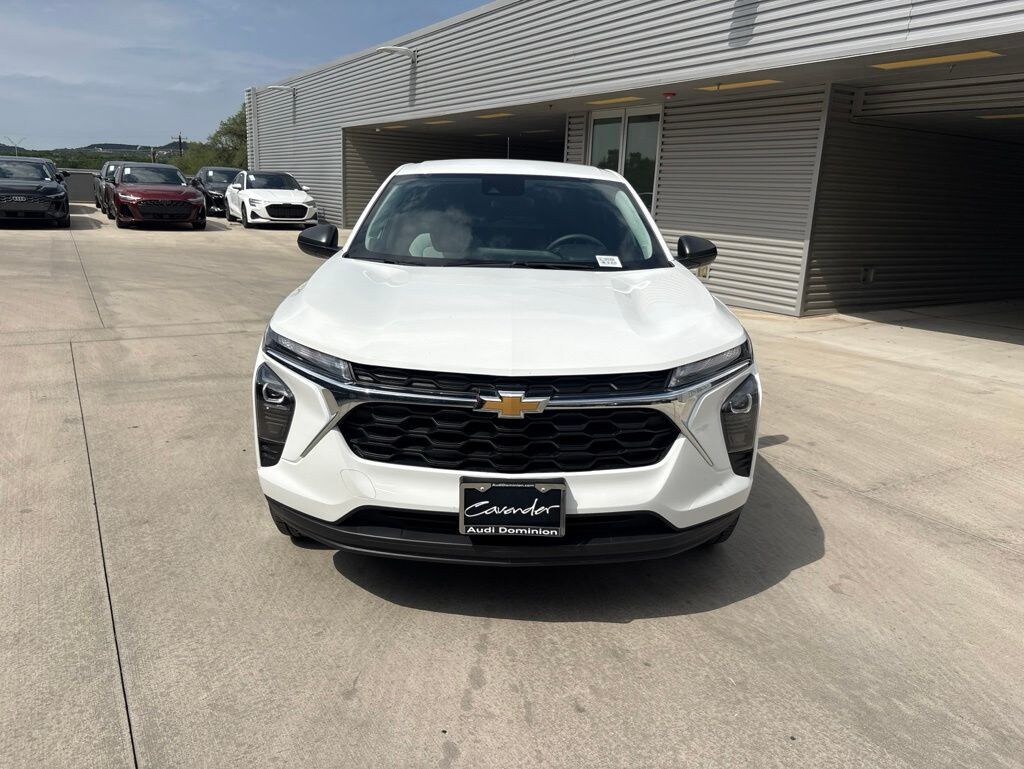 Used 2025 Chevrolet Trax LS SUV