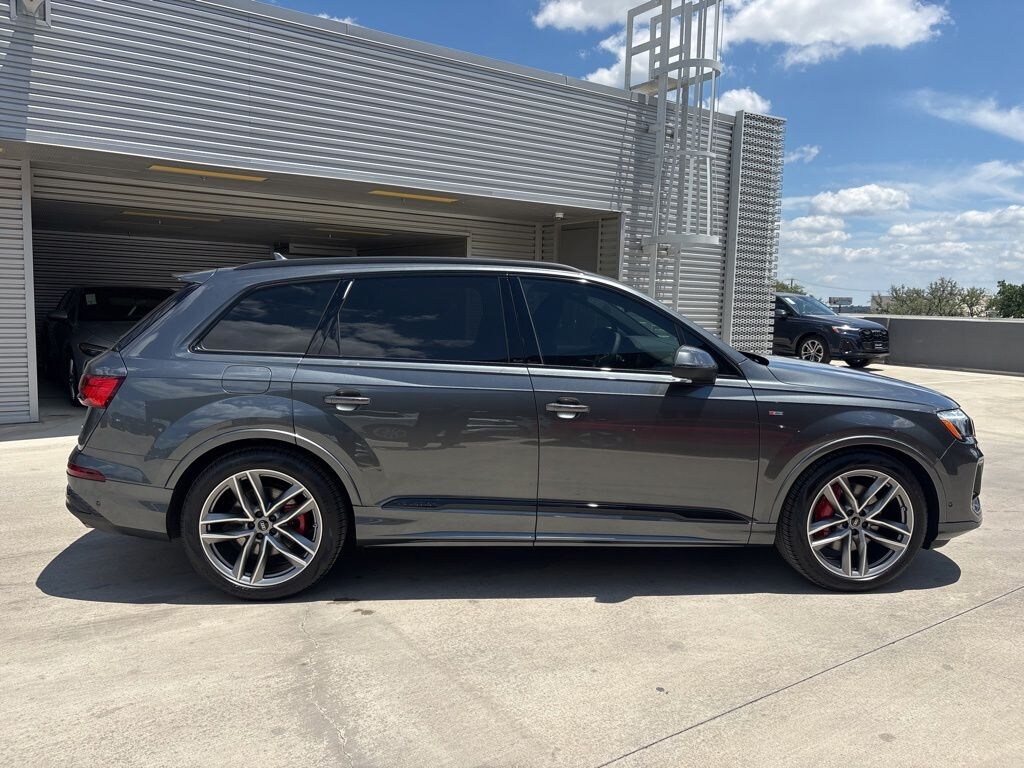 New 2026 Audi Q7 55 Prestige SUV