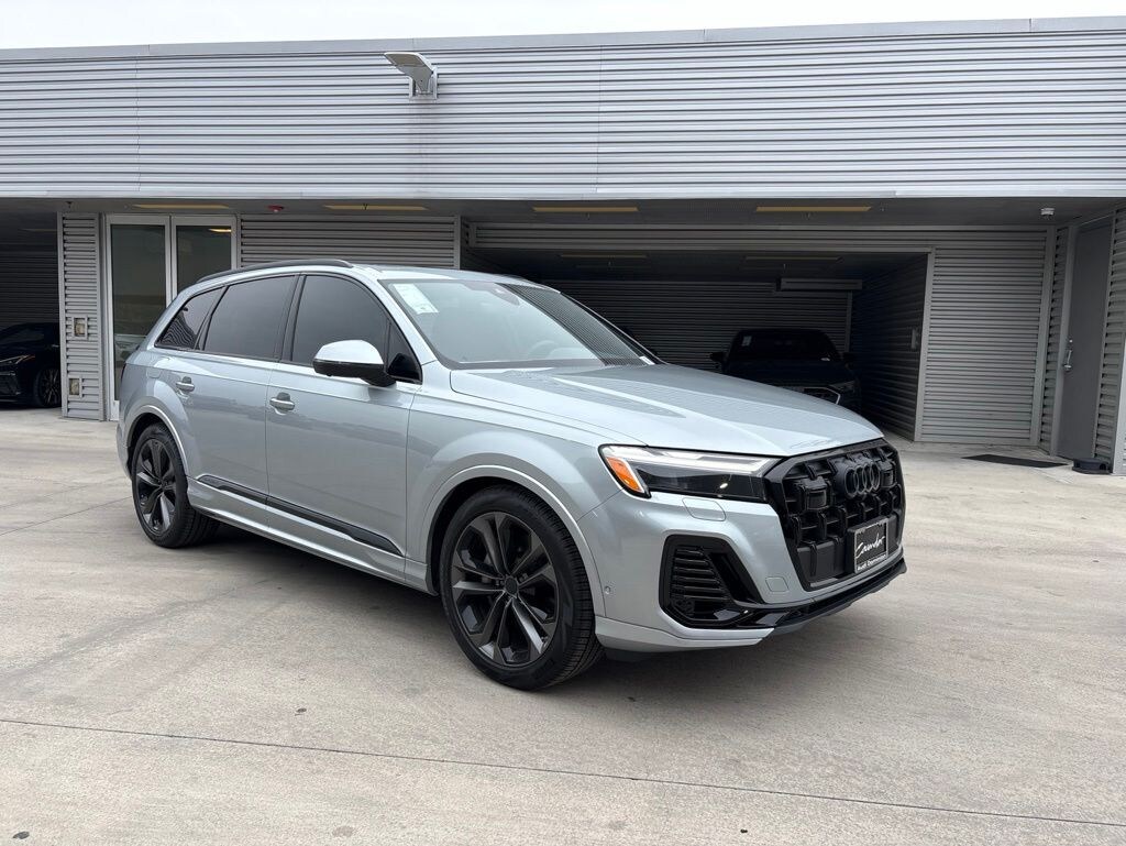 New 2026 Audi Q7 55 Premium Plus SUV