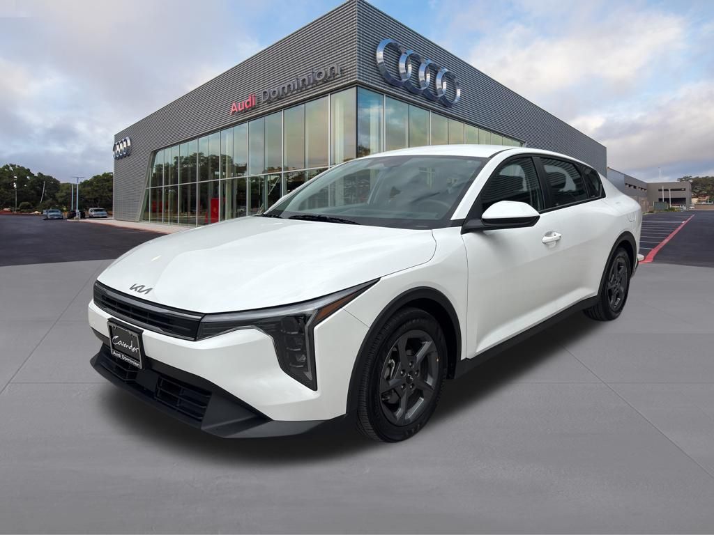 Snow White Pearl 2025 Kia K4 LXS FWD Sedan Front-Wheel Drive Continuously Variable Transmission