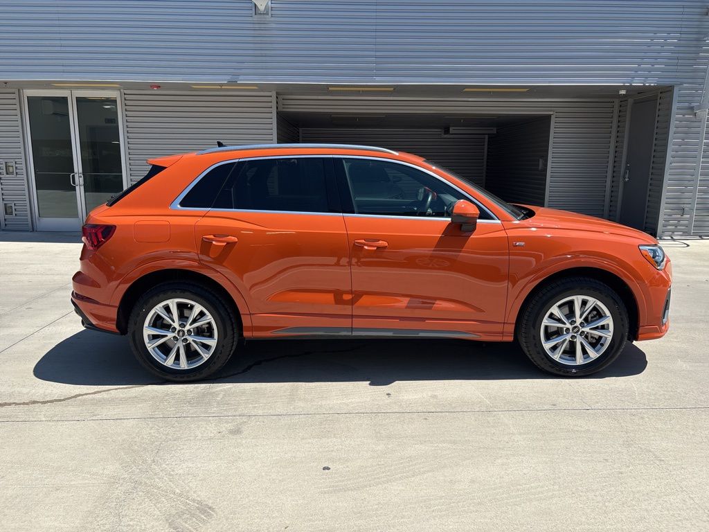 2022 Audi Q3 Premium S line photo 4