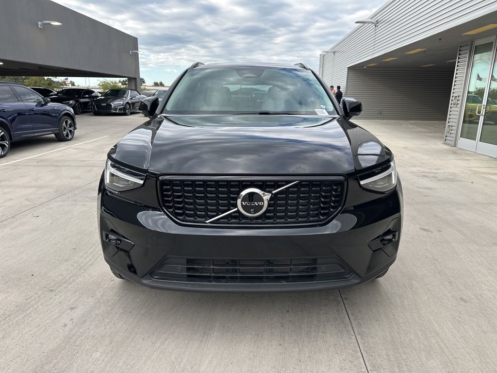 Used 2024 Volvo XC40 Plus with VIN YV4L12ULXR2230427 for sale in San Antonio, TX