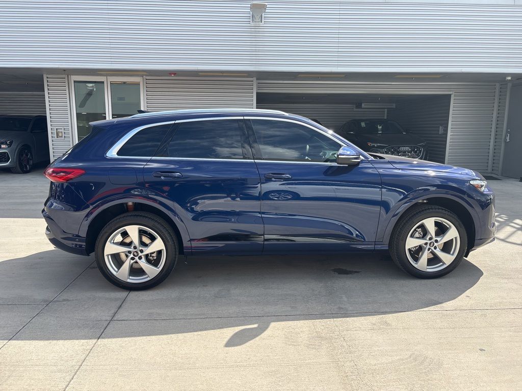 2025 Audi Q5 2.0T Premium Plus photo 4