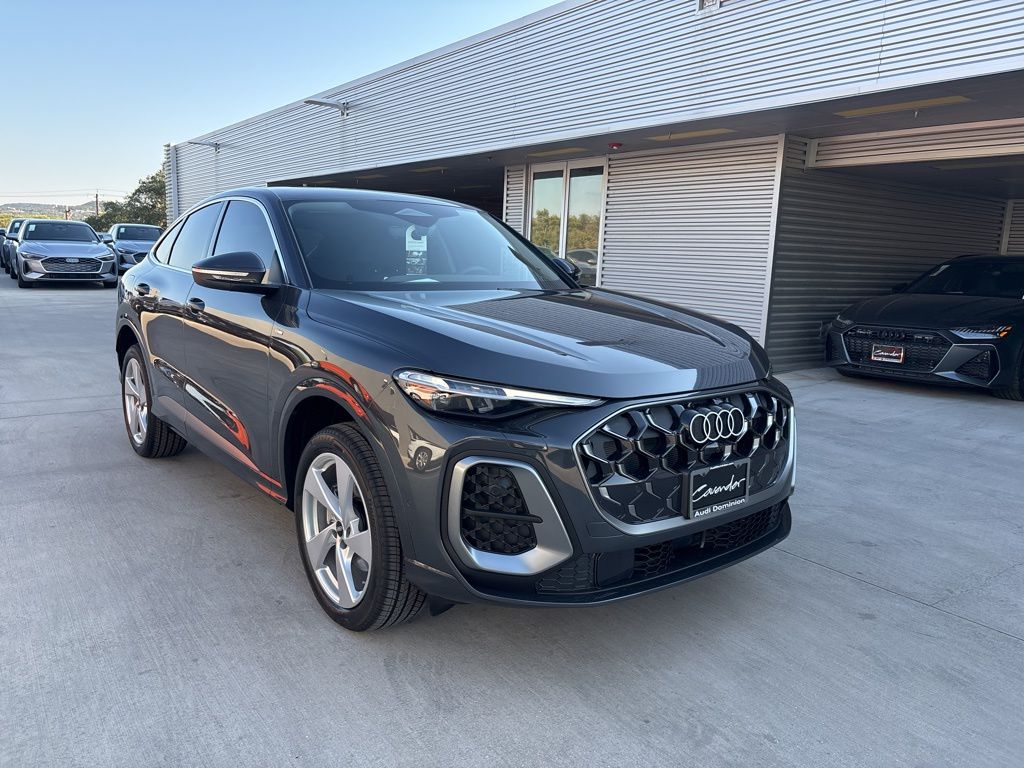 2025 Audi Q5 2.0T Premium Plus photo 2