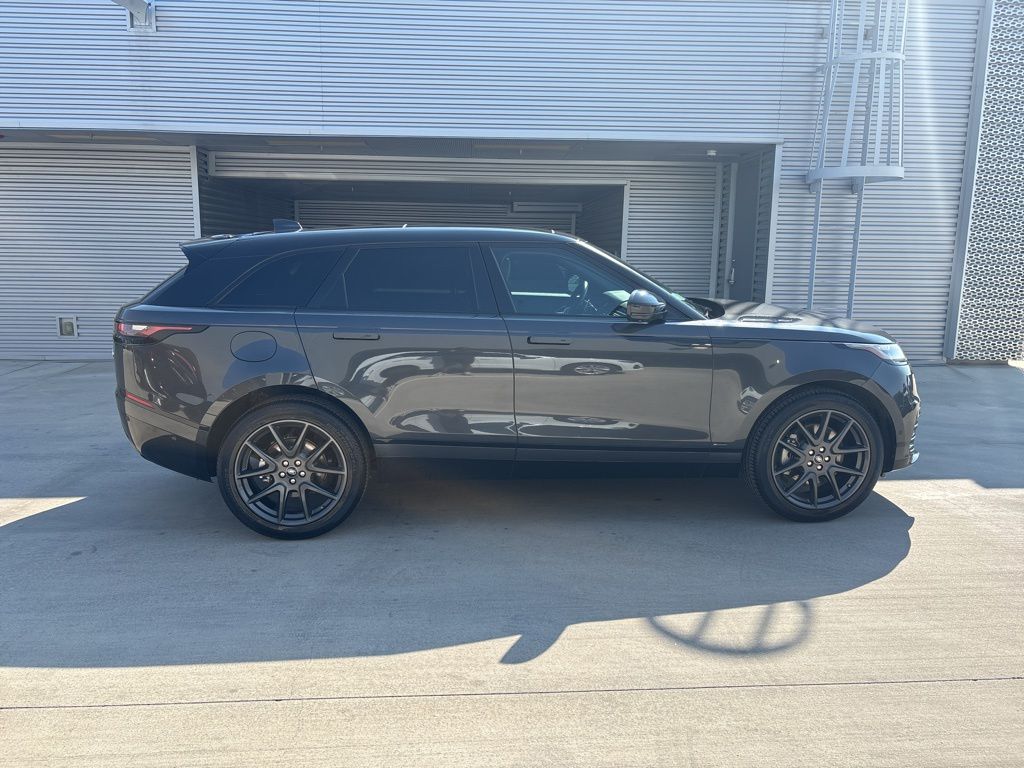 2021 Land Rover Range Rover Velar R-Dynamic S photo 3
