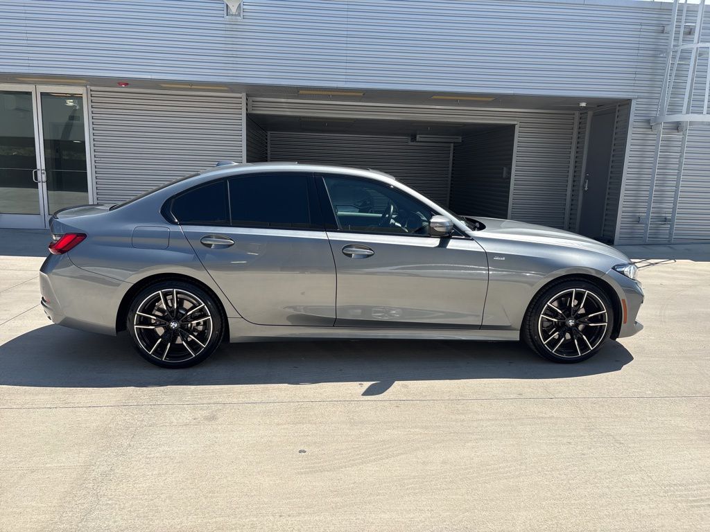 2023 Bmw 330i photo 4