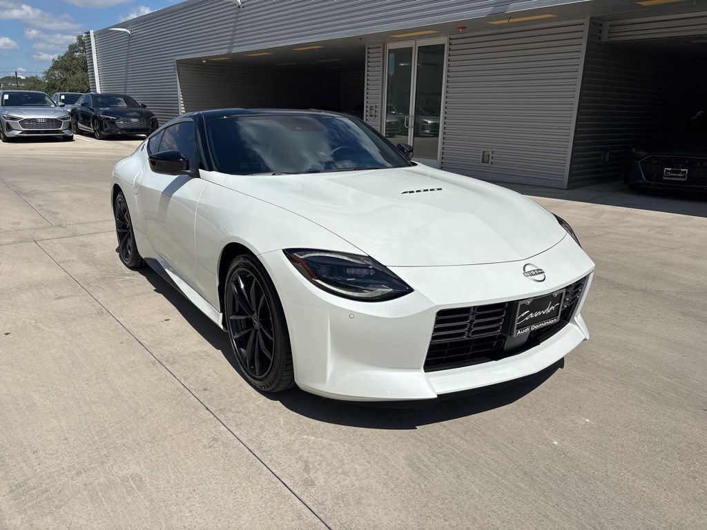 2024 Nissan Z Performance photo 3