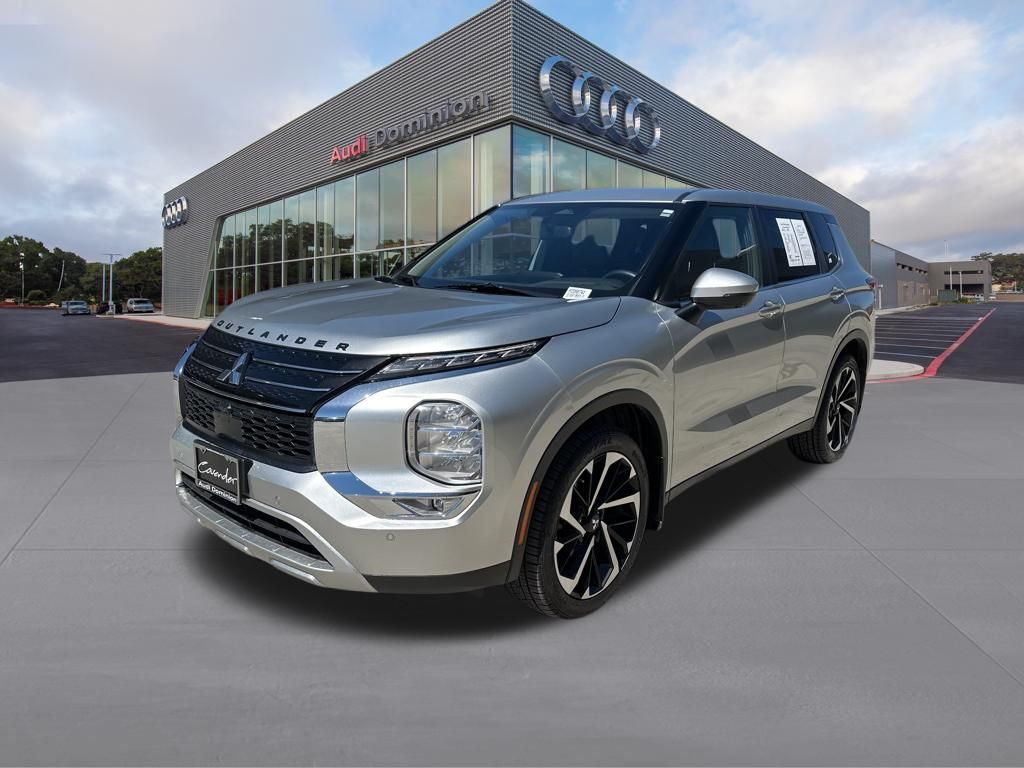 2023 Mitsubishi Outlander SE FWD