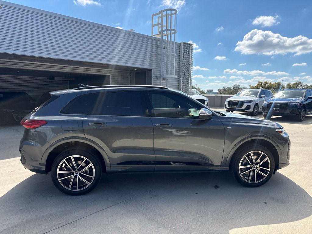 New 2026 Audi Q5 2.0T Prestige SUV