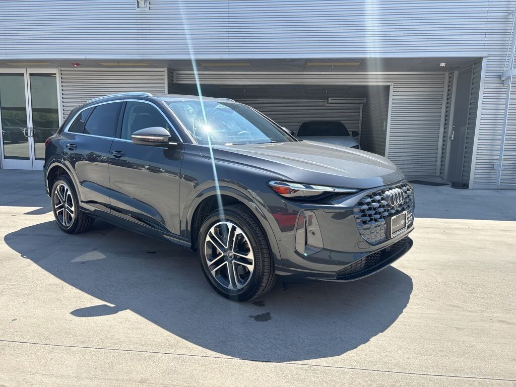 Certified 2025 Audi Q5 2.0T Premium SUV