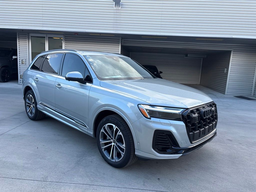 New 2026 Audi Q7 45 Premium SUV