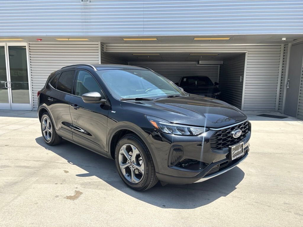 Used 2025 Ford Escape ST-Line SUV