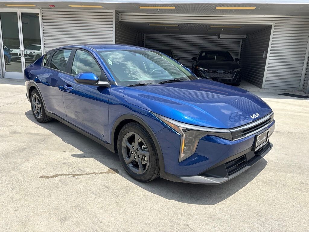 Used 2025 Kia K4 LXS Sedan