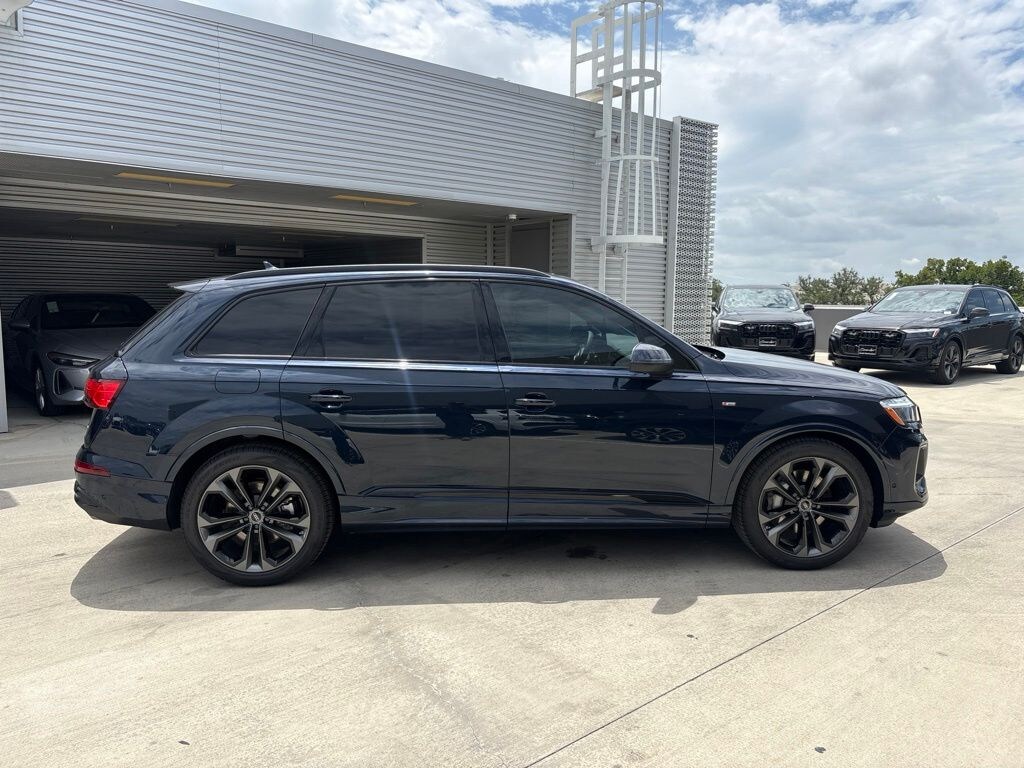 New 2026 Audi Q7 55 Premium SUV