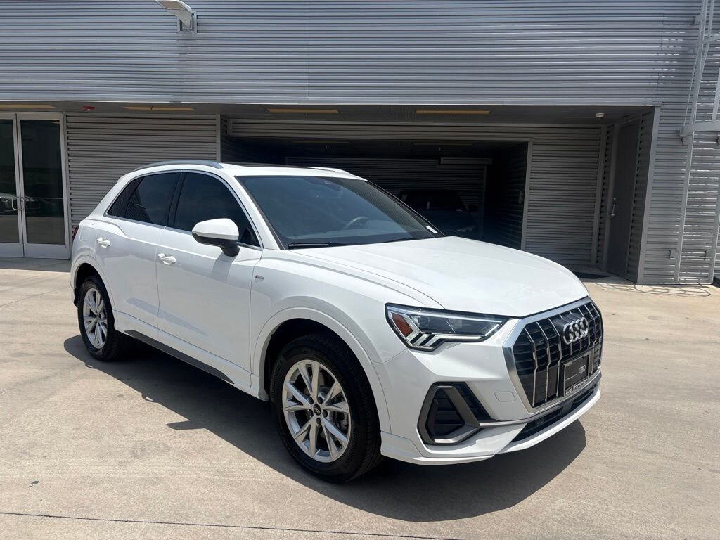 Certified 2025 Audi Q3 Premium SUV