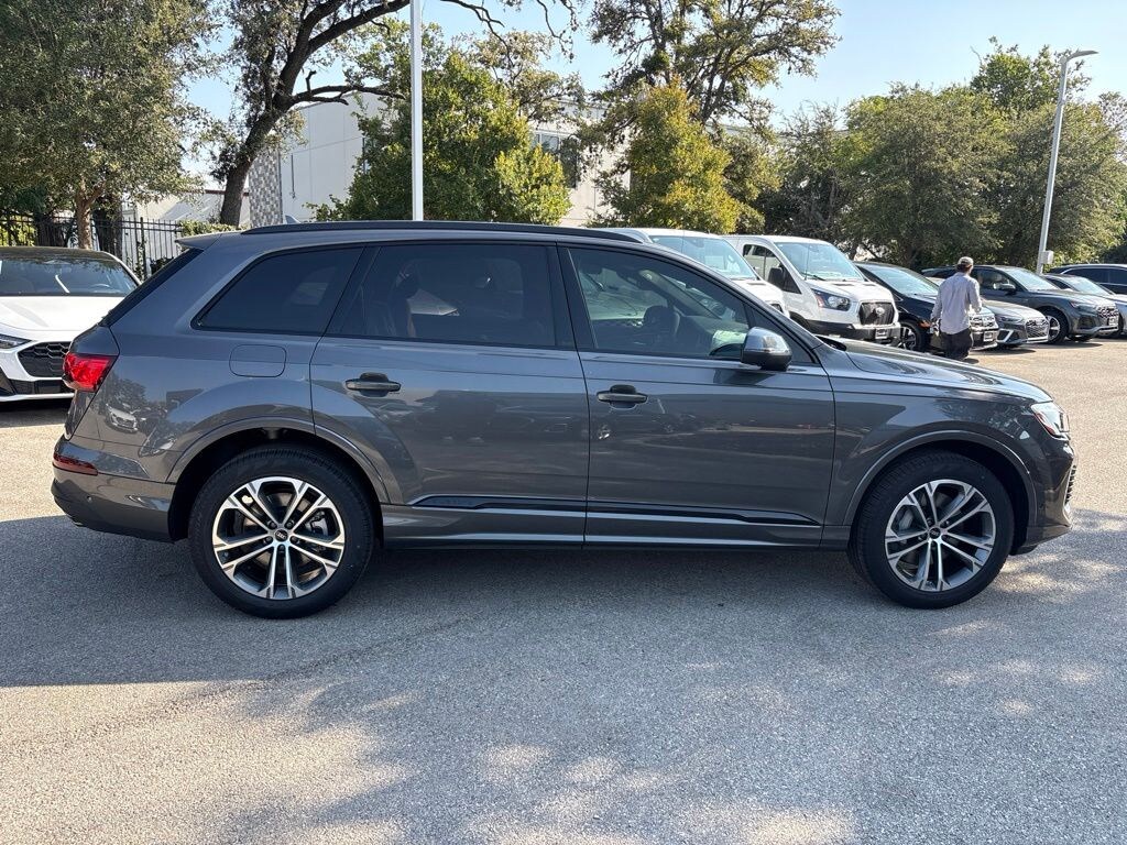 New 2026 Audi Q7 45 Premium Plus SUV