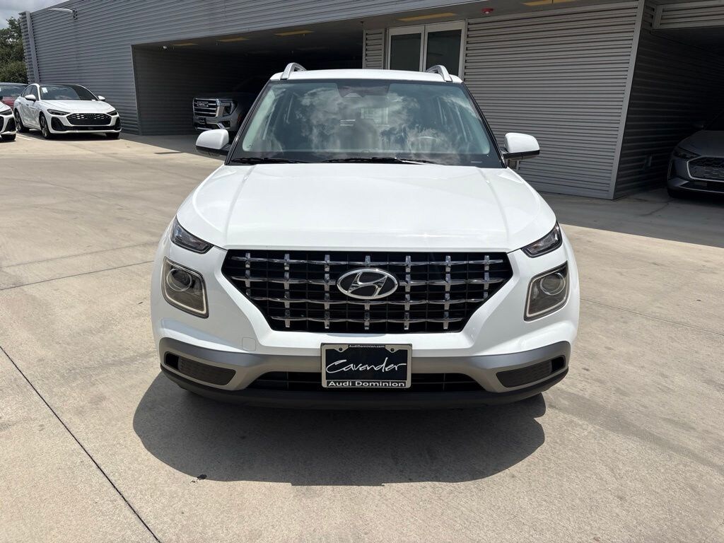 Used 2025 Hyundai Venue SEL SUV