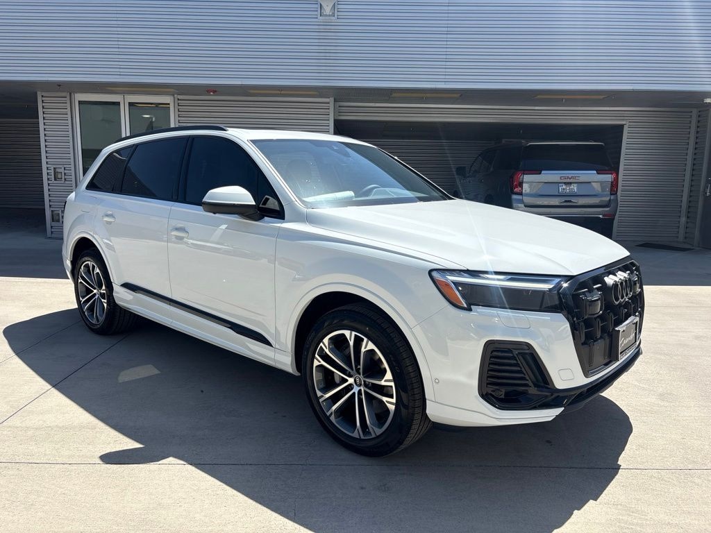 New 2026 Audi Q7 45 Premium Plus SUV
