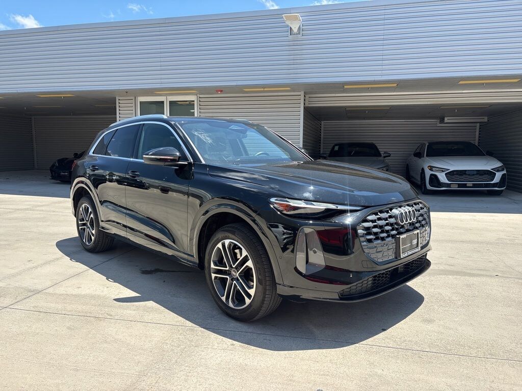 Certified 2025 Audi Q5 2.0T Premium SUV