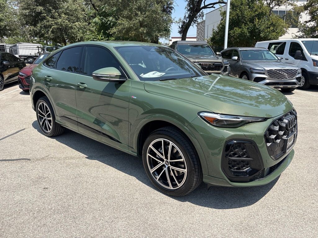 New 2026 Audi Q5 2.0T Premium Plus SUV