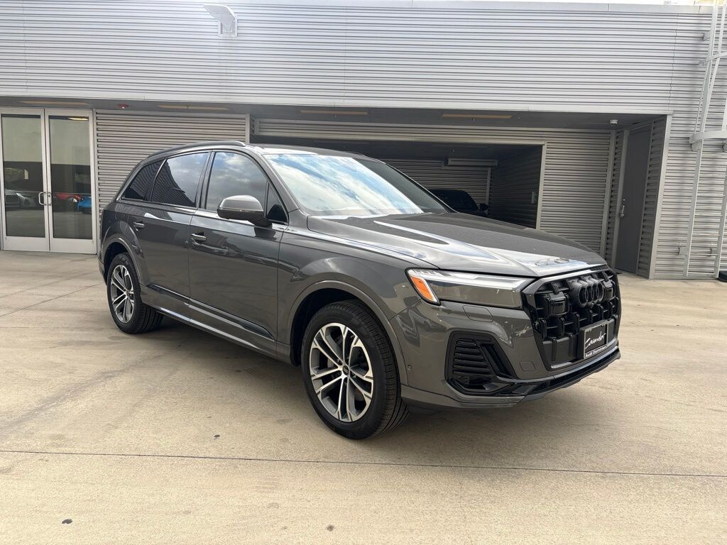 New 2026 Audi Q7 45 Premium Plus SUV