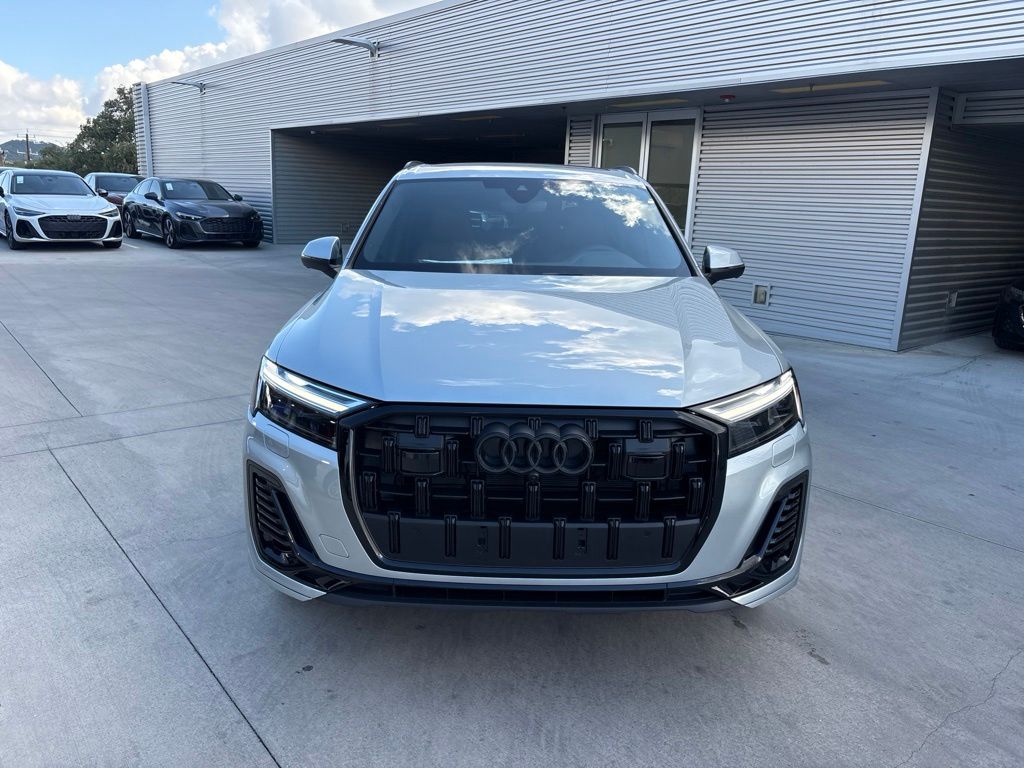 New 2026 Audi Q7 45 Premium SUV