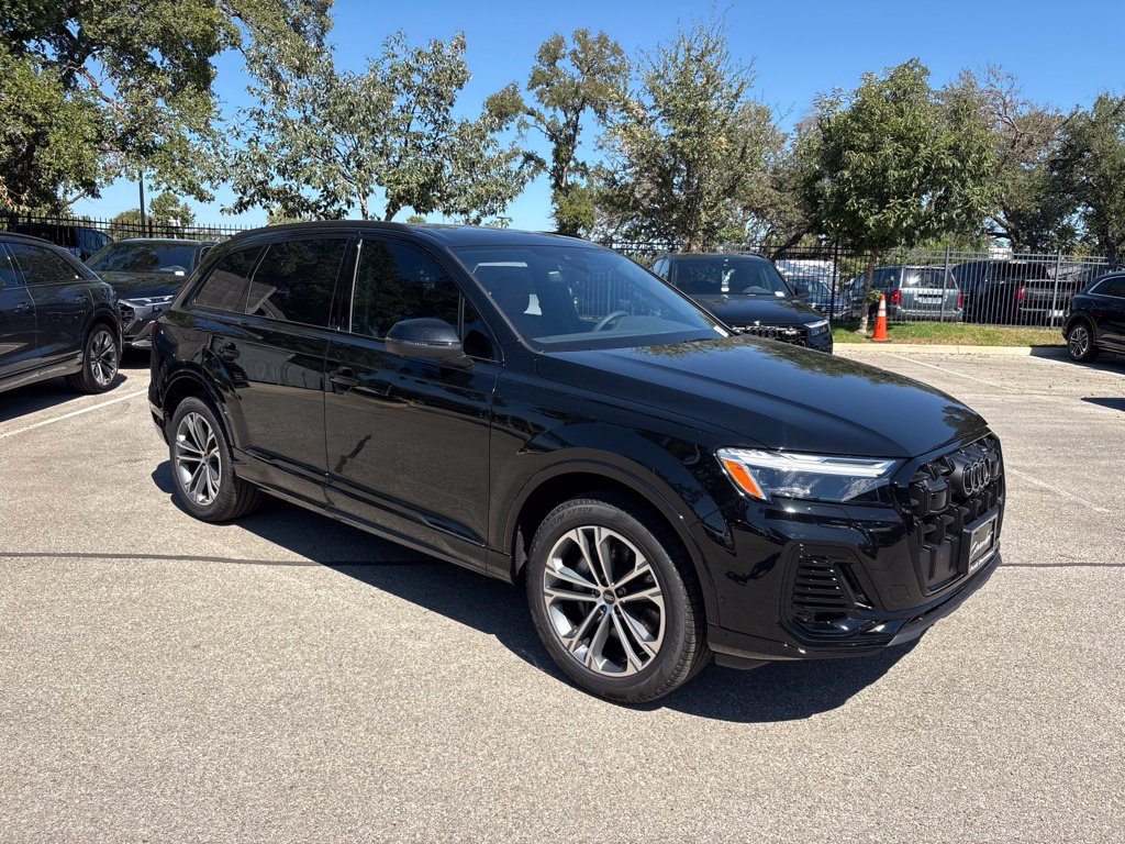 New 2026 Audi Q7 45 Premium Plus SUV
