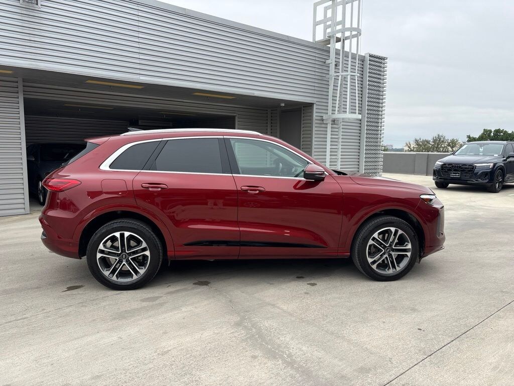 Certified 2025 Audi Q5 2.0T Premium Plus SUV