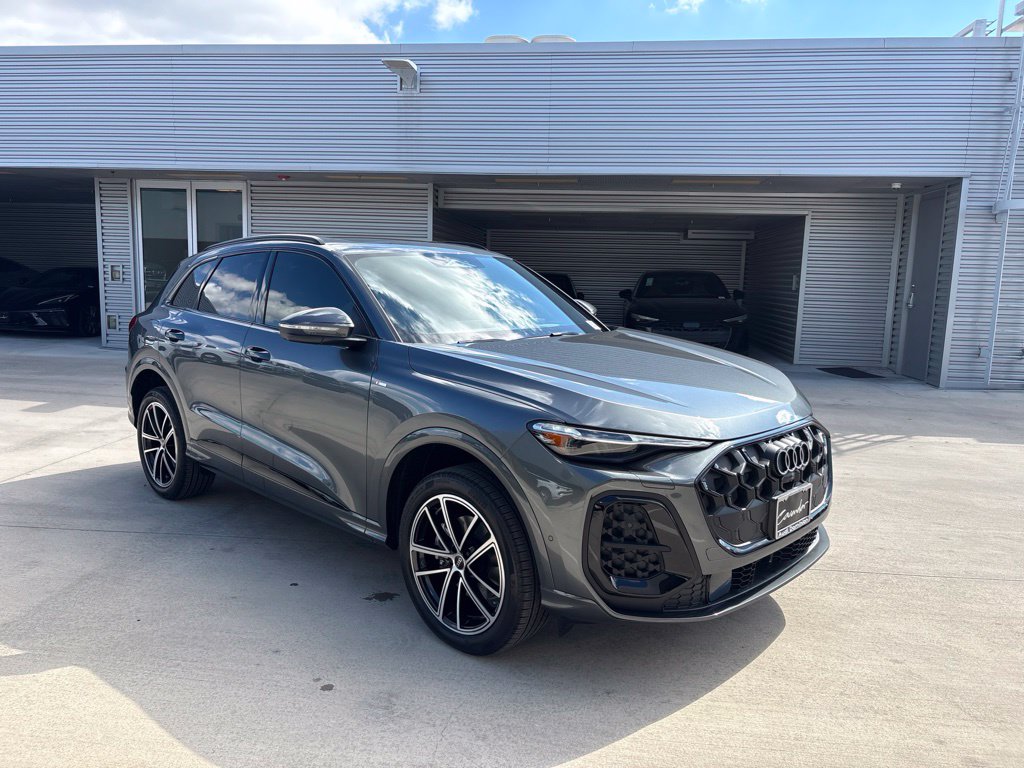 New 2026 Audi Q5 2.0T Prestige SUV