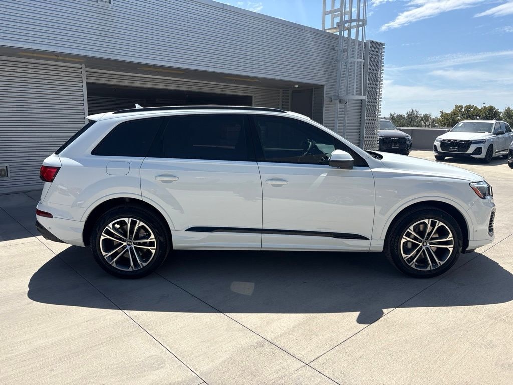 New 2026 Audi Q7 45 Premium Plus SUV