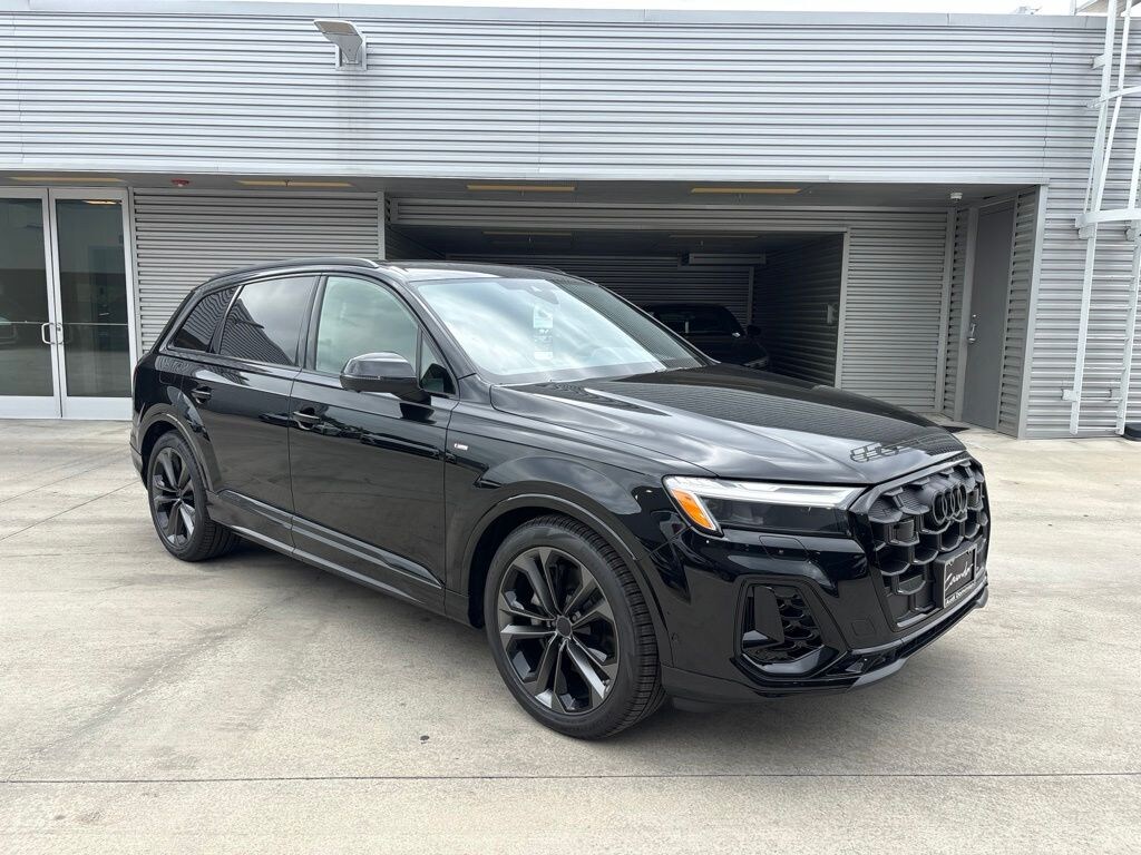New 2026 Audi Q7 55 Premium SUV