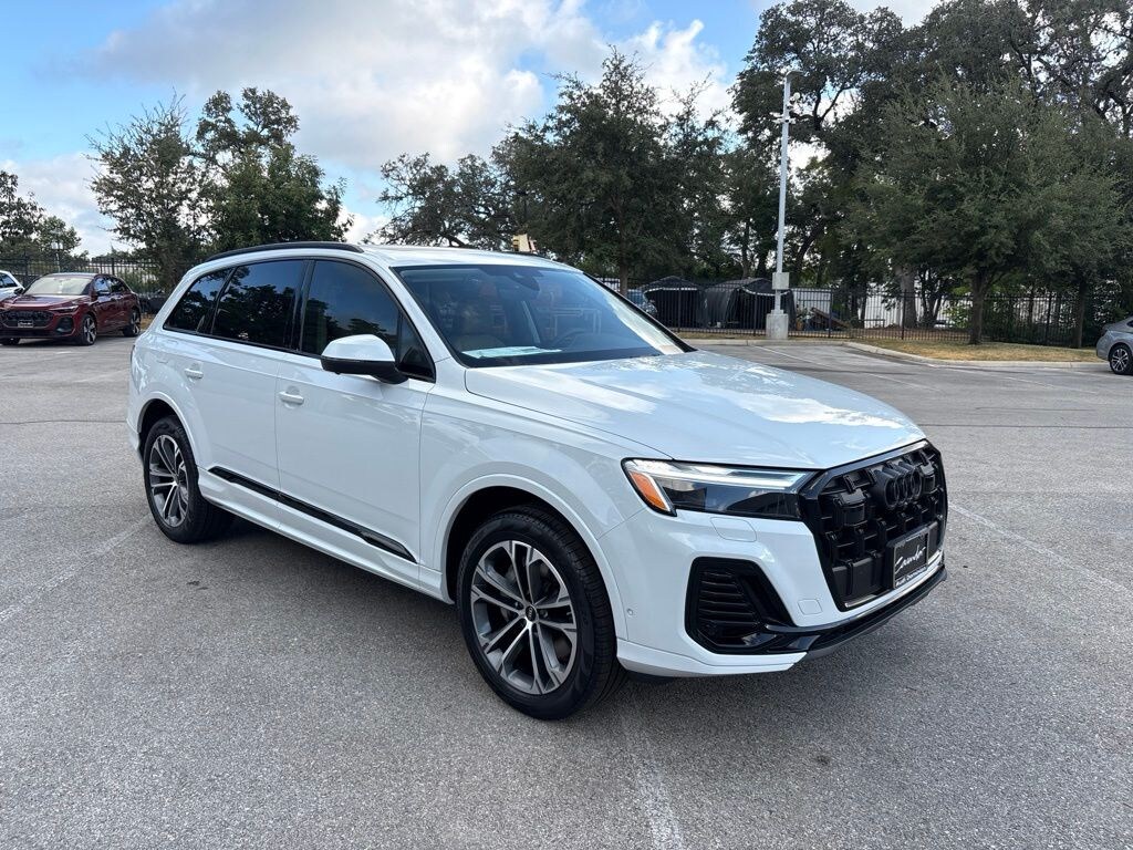 New 2026 Audi Q7 45 Premium Plus SUV