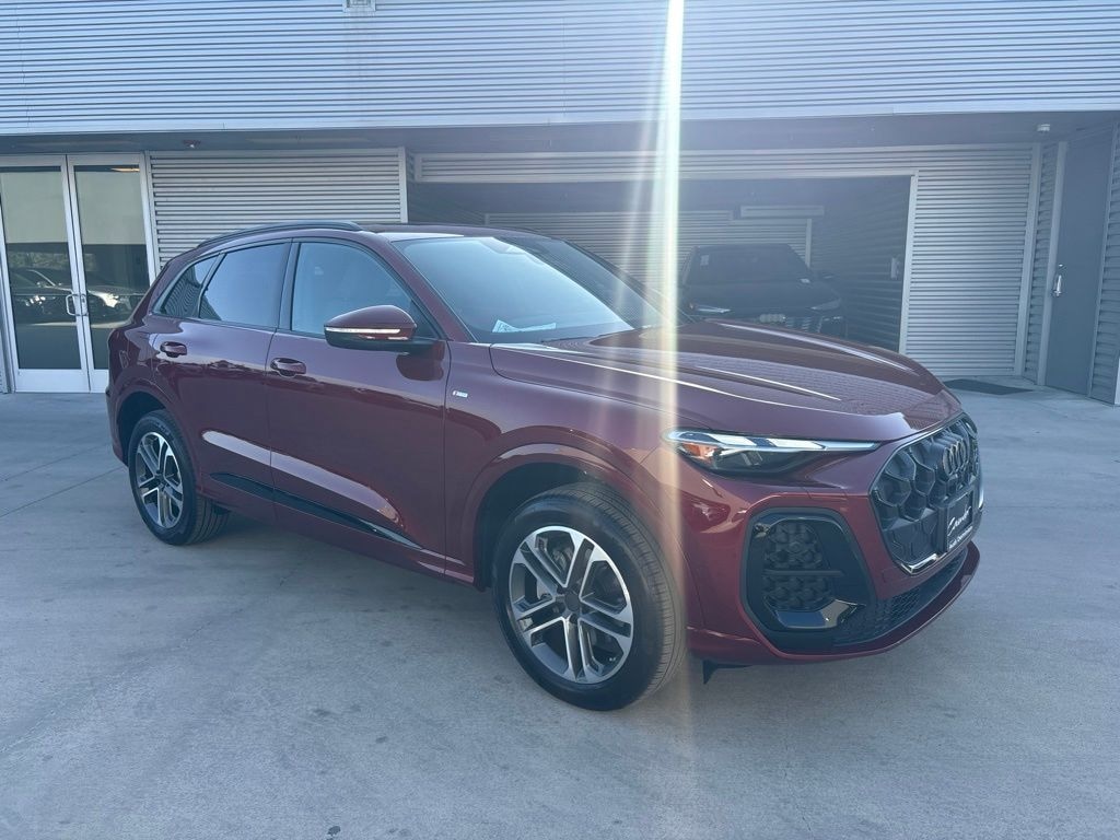New 2026 Audi Q5 Premium SUV