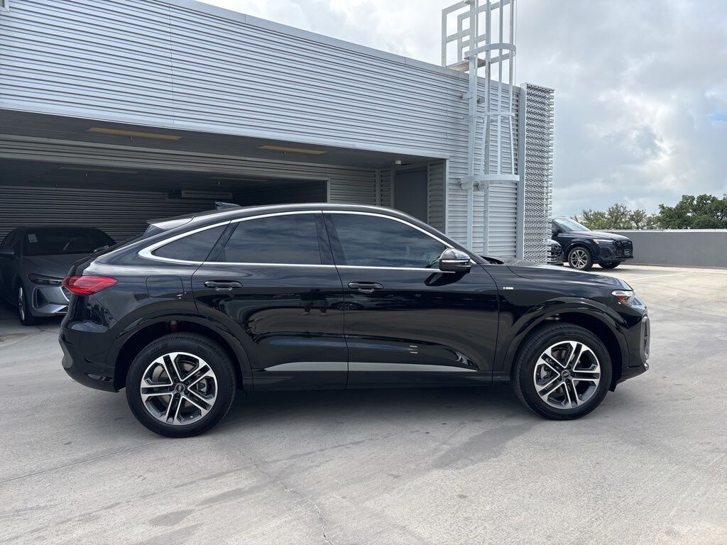 New 2026 Audi Q5 Premium SUV